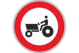 FIGURA 62 TRANSITO VIETATO ALLE MACCHINE AGRICOLE
