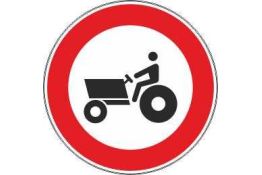 FIGURA 62 TRANSITO VIETATO ALLE MACCHINE AGRICOLE