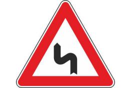 FIGURA 7 DOPPIA CURVA, LA PRIMA A SINISTRA